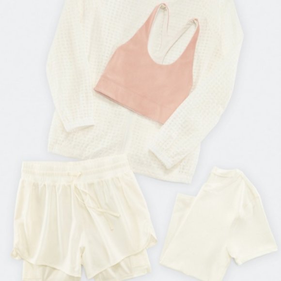 Fabletics On the Run 4-Piece Outfit - Picture 1 of 15